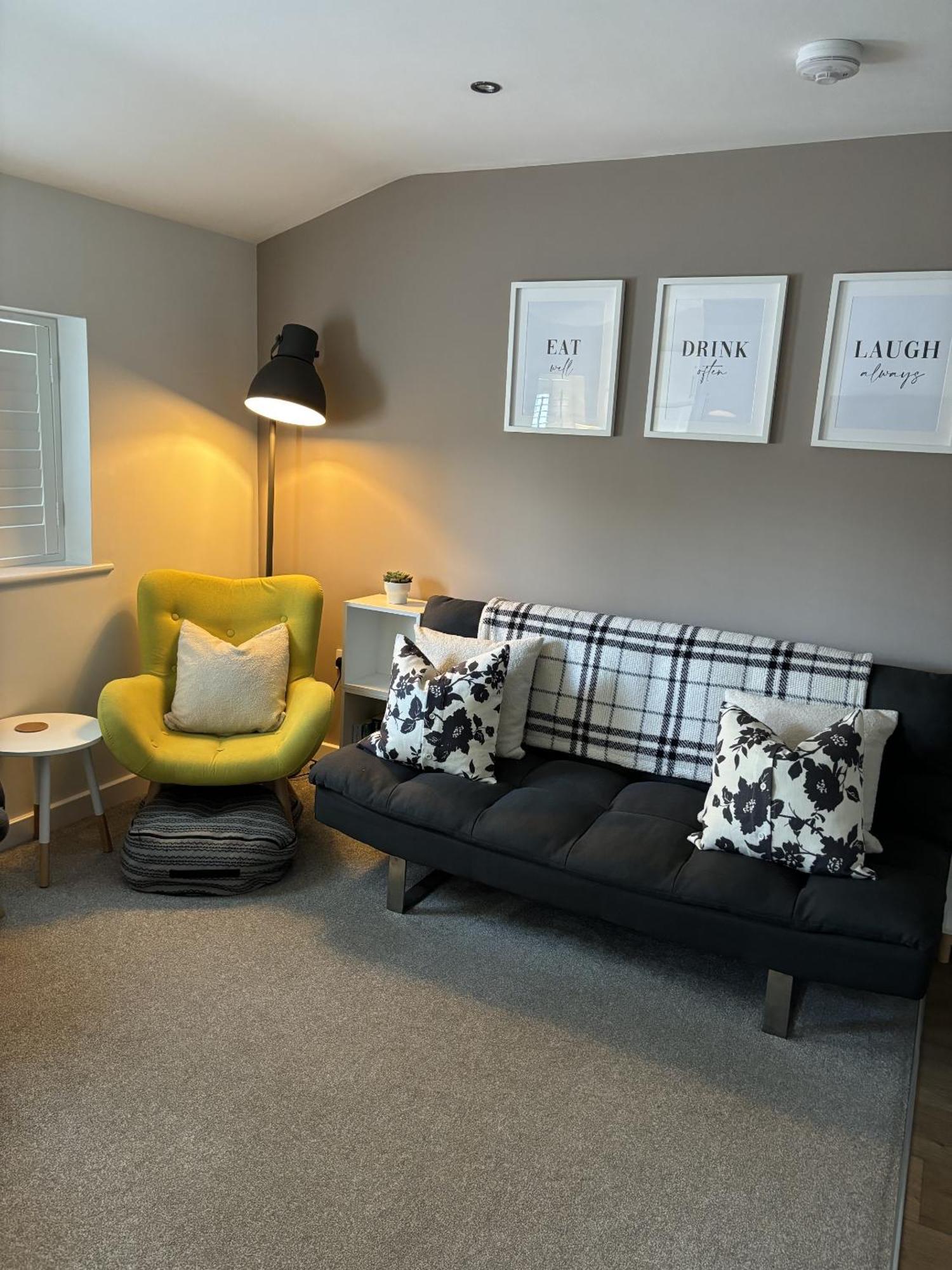 The Hive Apartment Marple 外观 照片
